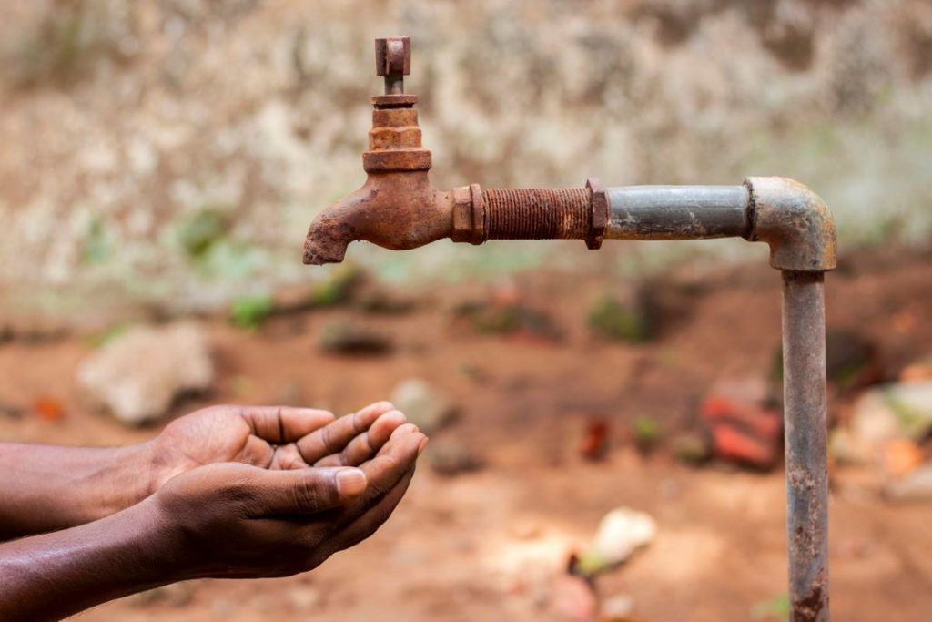 With heatwave blazing, Delhi is facing a water supply problem