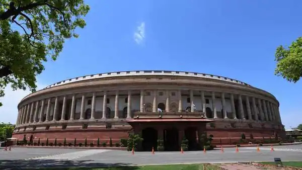 Special Parliament Session sparks speculation for early LS polls